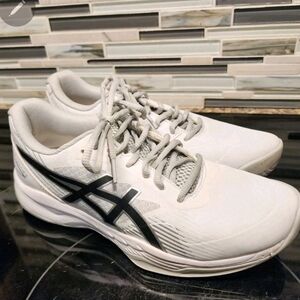 Asics Womens Gel-Game 8 Running Shoe in White w Black & Gray Detail sz 8-1/2 M
